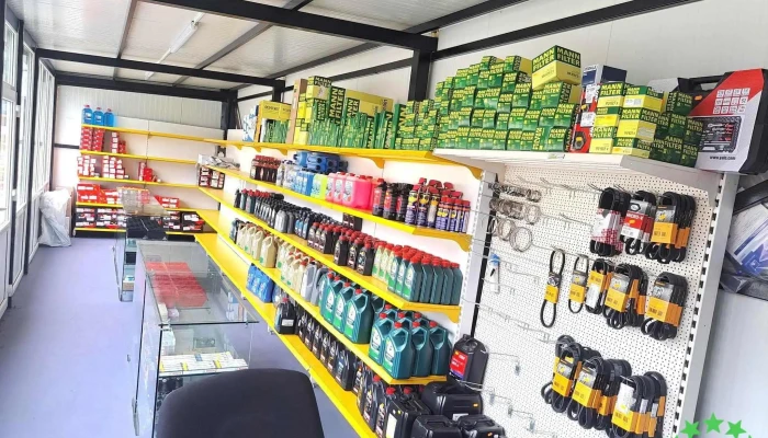Atelier Mecanic Service Auto Si Tractari Auto Fotografii - Tureac