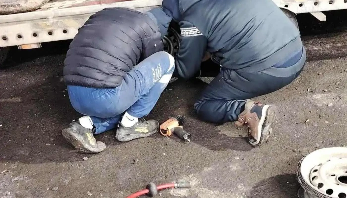 Autobul Service/Vulcanizare/ Tractări - Lehliu 917150