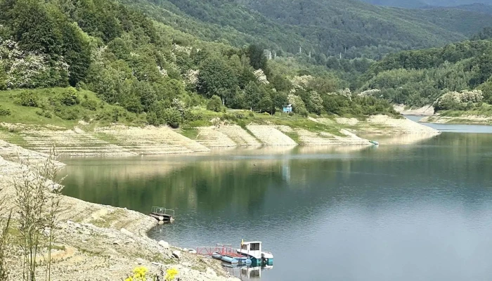 Barajul Maneciu Număr - Maneciu