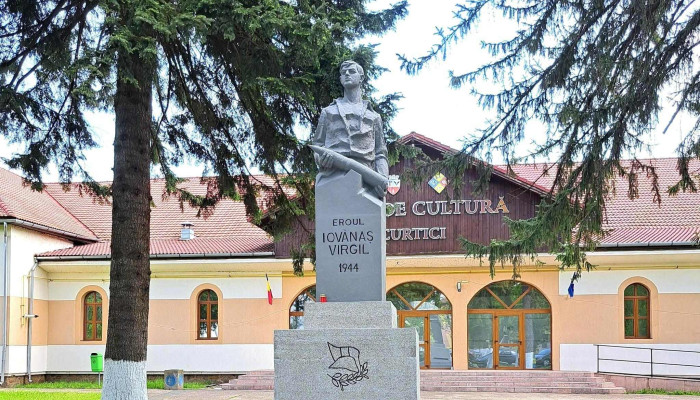 Casa De Cultura Curtici Instagram - Curtici