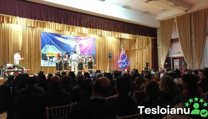 Casa De Cultura Elisei Todasca Poiana Stampei Scena - Poiana Stampei