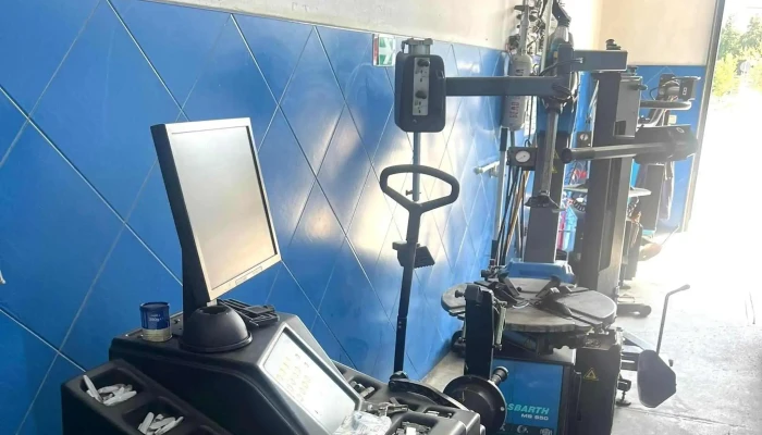 Casuta Albastra -    Service Auto Itp Petrosani Vulcanizare Incarcare Freon Auto Geometrie Roti Petrosani Petroșani - Petroșani