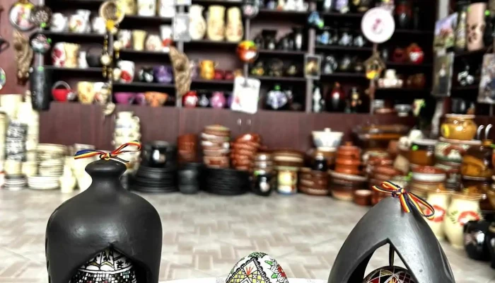 Ceramica Neagra Marginea De La Proprietar - Marginea