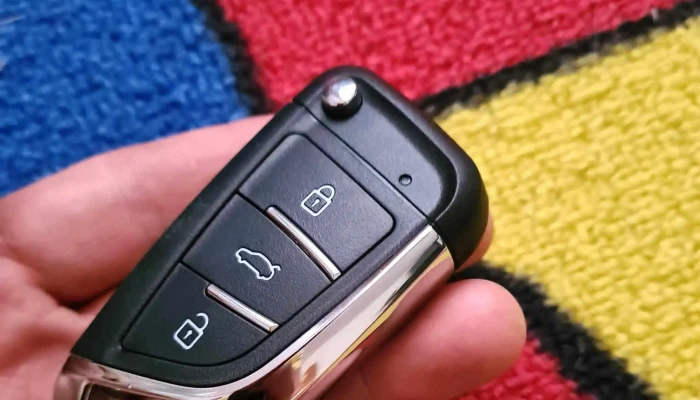 Chei Auto Sibiu -    Deblocare Auto Chei Pierdute Copiere Chei Cu Cip Reparatie Contact Auto Anulare Imobilizator Fotografii - Sibiu