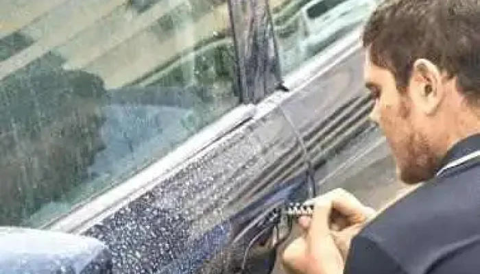 Deblocare Rapida De La Proprietar - București