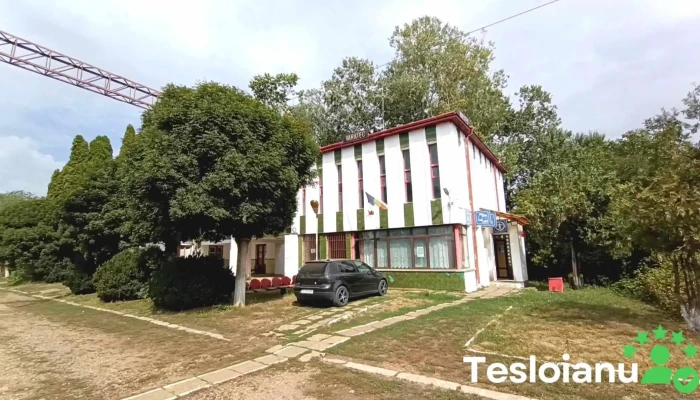 Gara Văratec - Salcea