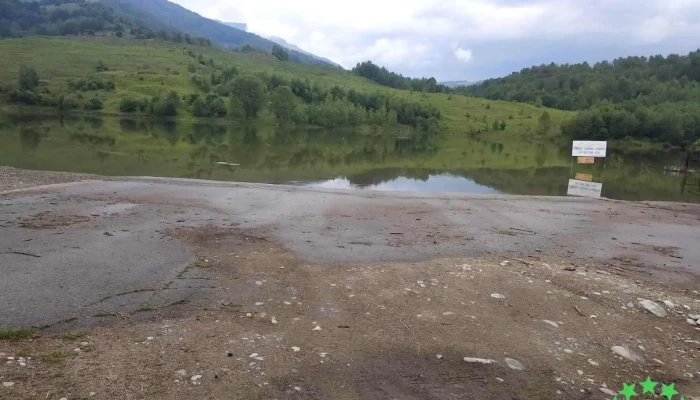 Lac Lostrita Deforu Munte - Petrila