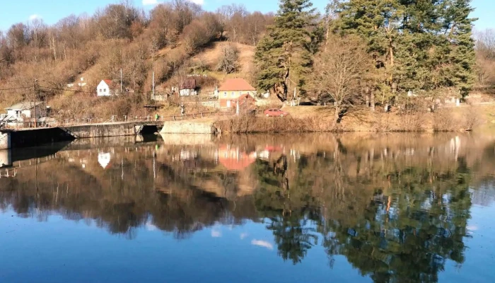 Lacul Dognecea -  Locație - Romania