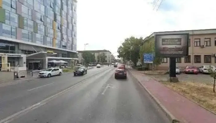 Lhom Cart -  Locație - Pitești