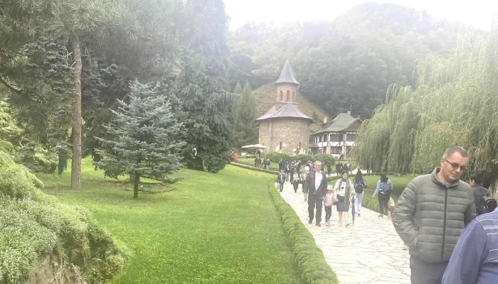 Manastire Romana Unita Greco Catolica Unde - Prislop