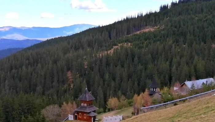 Manastirea Ciocanesti Schitul Suhard Fotografii - Romania