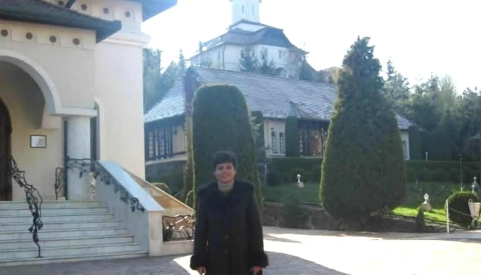 Manastirea Nasterea Maicii Domnului   Recea Zonă - Recea