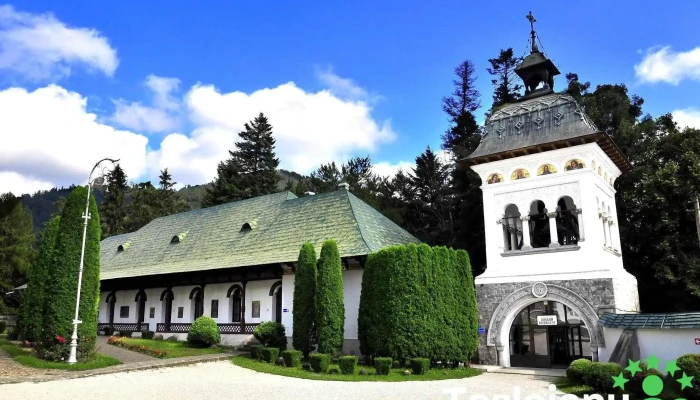 Manastirea Sinaia Biserica Sfanta Treime - Sinaia