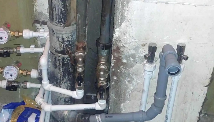 Mestereanuro   Instalatori Electricieni Lacatusi Tamplari Bucuresti Comentarii - București