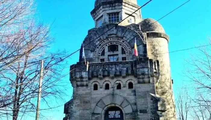 Monumentul Eroilor de pe Dealul Măgura - Târgu Ocna