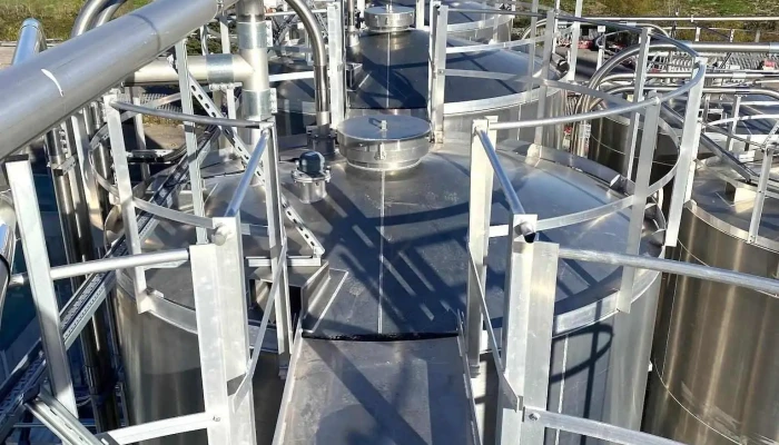 Novotech Designs Srl - Pietroşiţa 137360