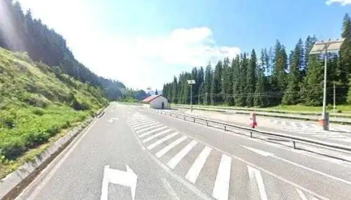 Parcare Pentru Autovehicule -  Street View Si 360deg - Comuna Cârlibaba