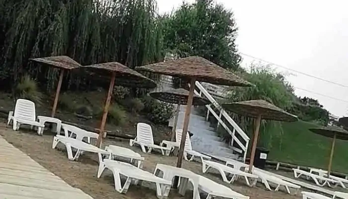 Plaja Lac Techirghiol -  De La Vizitatori - Eforie Sud