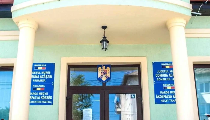 Primaria Acatari De La Proprietar - Acățari