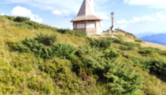 Schitul Muntele Mic -  Deschis Acum - Romania