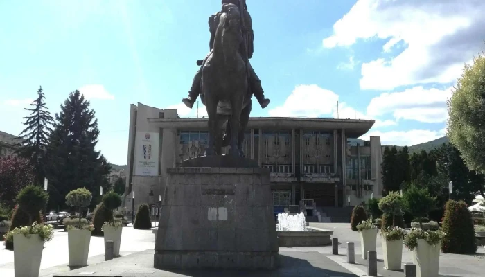Statuia Lui Decebal -  Site Web - Deva