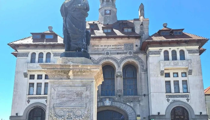 Statuia Lui Ovidiu Din Constanta Constanța - Constanța