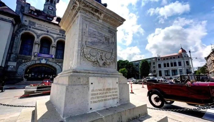 Statuia Lui Ovidiu Din Constanta Street View Si 360deg - Constanța