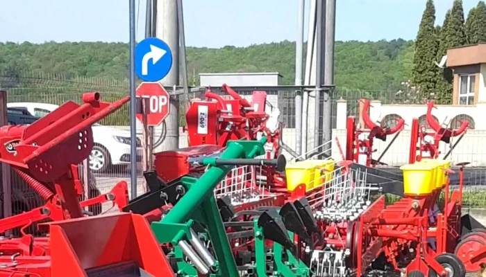 Tractorase Japoneze Maracineni Si Utilaje -  Mărăcineni - Mărăcineni