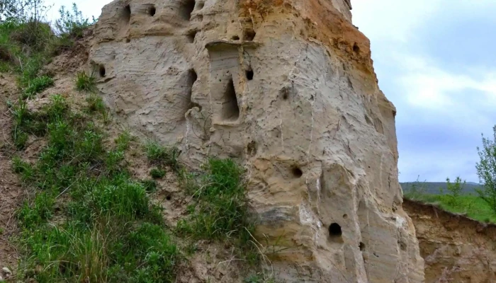 Trovantii Din Garbova Adresă - Gârbova