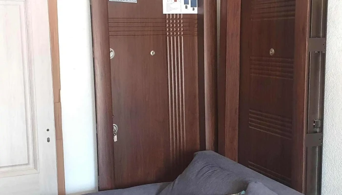 Usi Interior Lemnusi Metalice Locație - Suceava