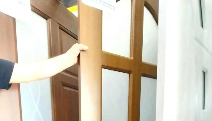 Usi Interior Lemnusi Metalice Suceava - Suceava