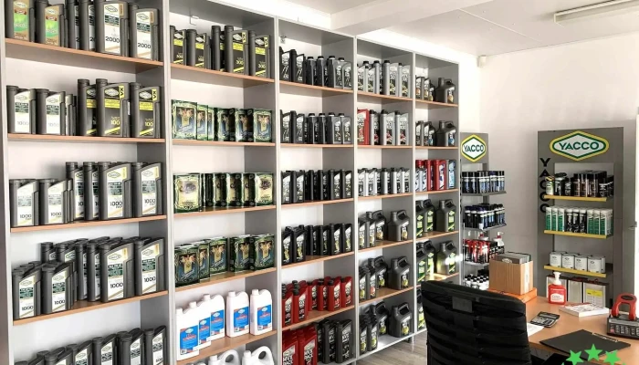 Yacco Oils -  Interior - Ipotești